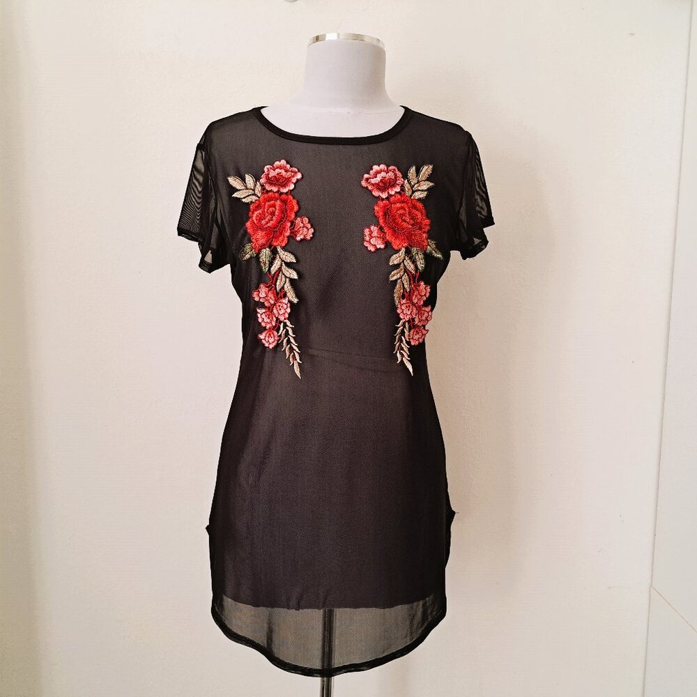 TMG Women's Black Top Embroidered Multicolor Short Sleeve Only Measurement